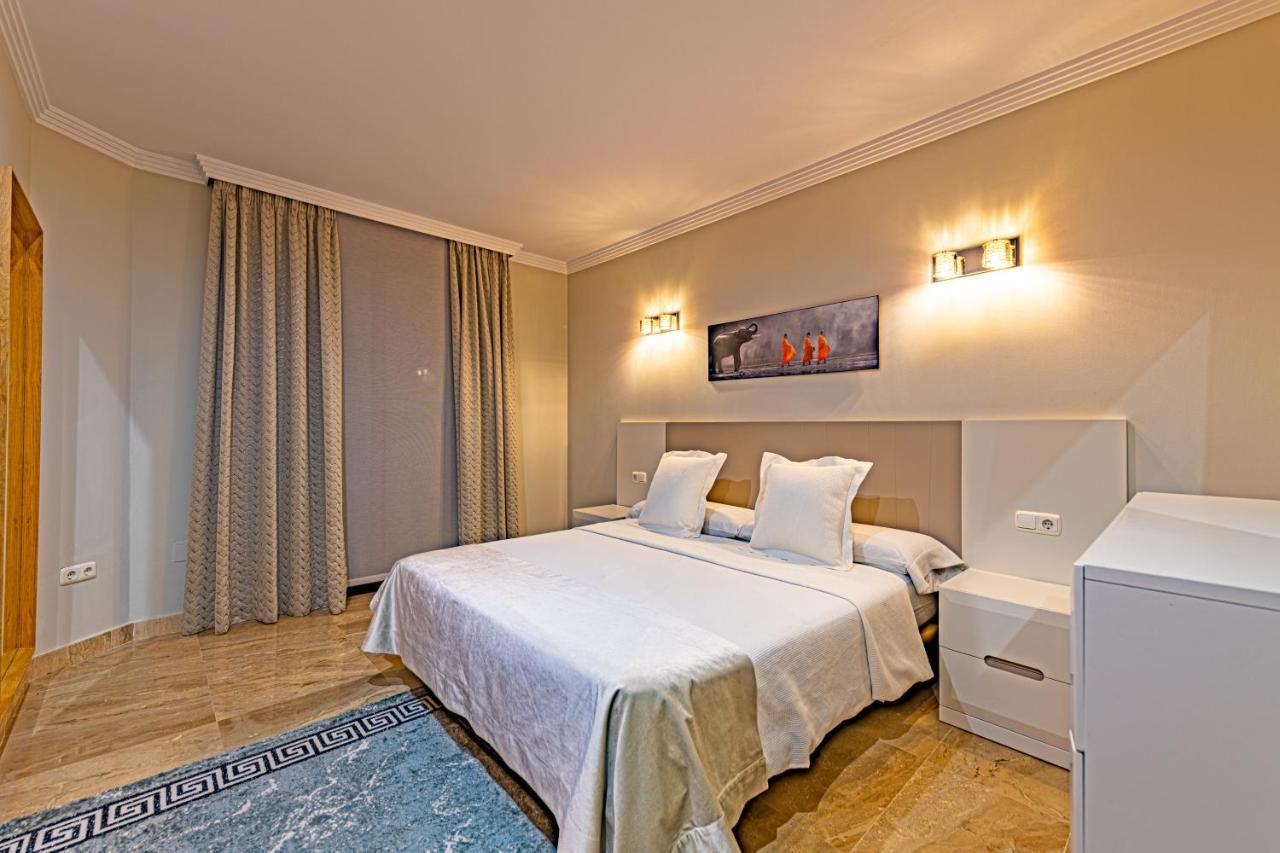 Marina Luxury Apartment Estepona Luaran gambar