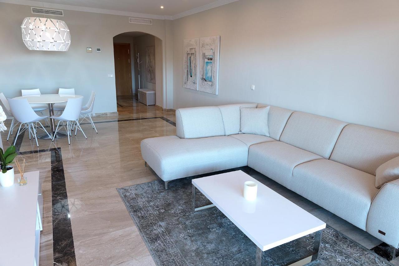 Marina Luxury Apartment Estepona Luaran gambar