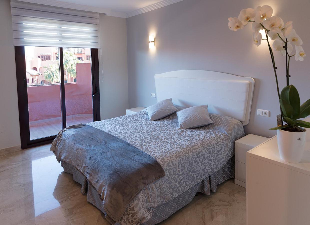Marina Luxury Apartment Estepona Luaran gambar